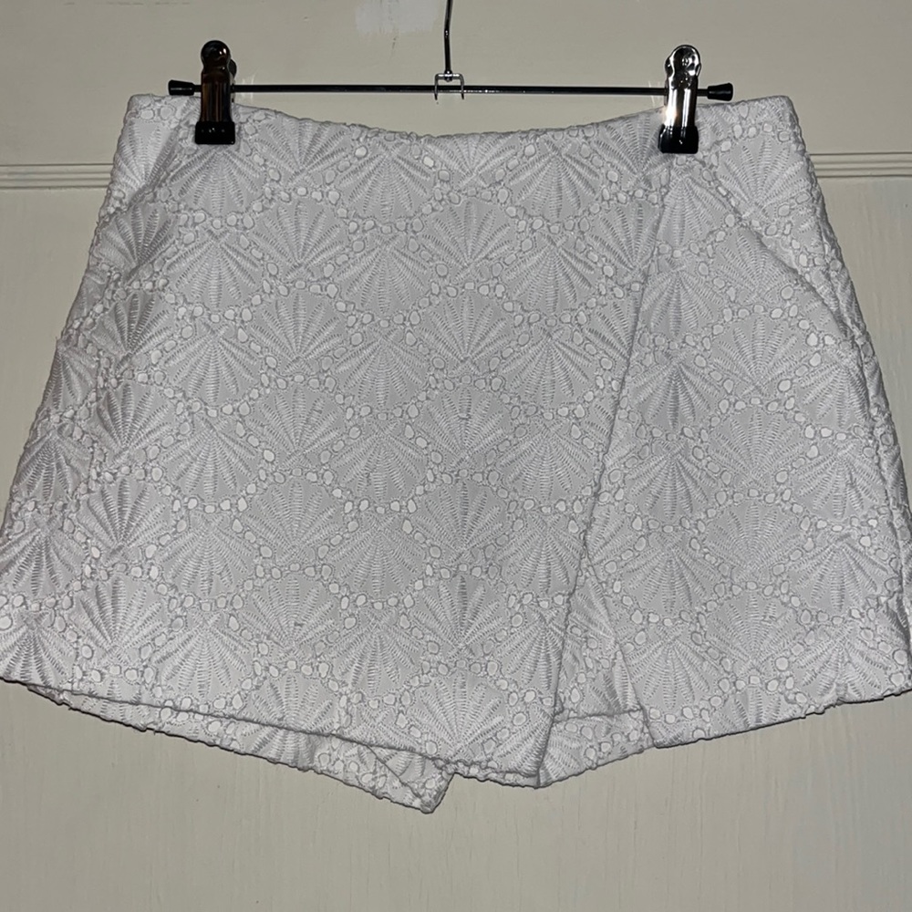 Lilly Pulitzer White Eyelet Skort